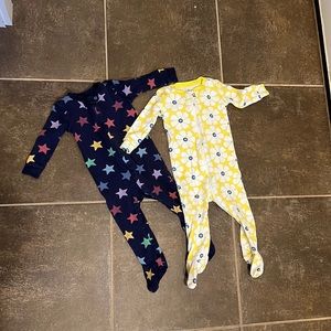 Primary footed pajamas x 2